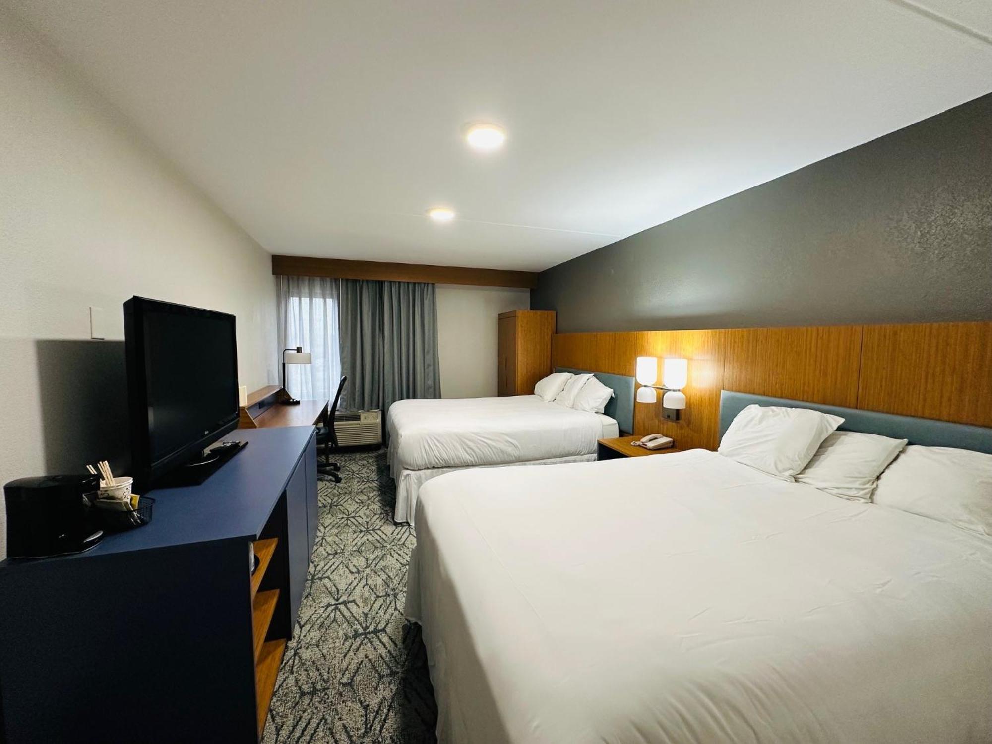 Country Inn & Suites By Radisson, Canton Near Hall Of Fame North Canton Exterior foto