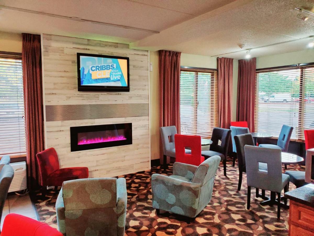 Country Inn & Suites By Radisson, Canton Near Hall Of Fame North Canton Exterior foto
